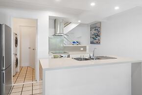 Noosa Entrance Waterfront Resort