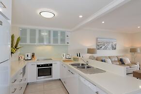 Noosa Entrance Waterfront Resort