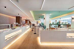 Kumara Serenoa by Lopesan Hotels