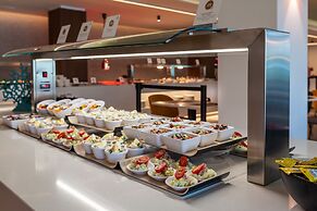 Kumara Serenoa by Lopesan Hotels