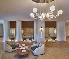 Conrad Chia Laguna Sardinia