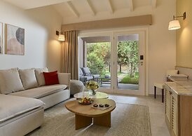 Conrad Chia Laguna Sardinia