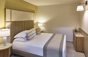 Conrad Chia Laguna Sardinia