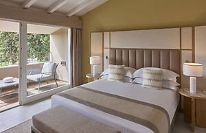 Conrad Chia Laguna Sardinia