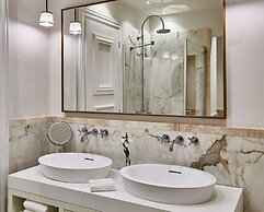 Conrad Chia Laguna Sardinia