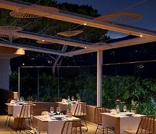 Conrad Chia Laguna Sardinia