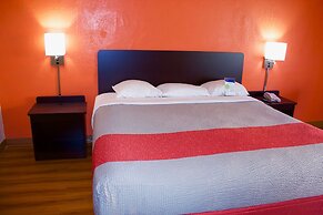 Motel 6 New Stanton, PA