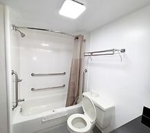 Motel 6 New Stanton, PA