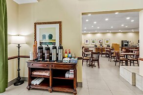 Country Inn & Suites by Radisson, Princeton, WV
