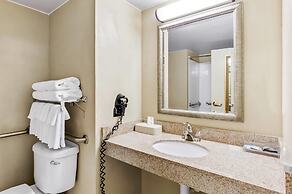 Country Inn & Suites by Radisson, Princeton, WV