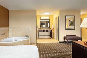 Hampton Inn and Suites Pine Bluff