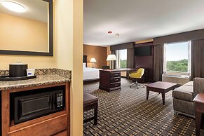Hampton Inn and Suites Pine Bluff