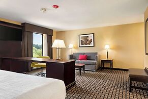 Hampton Inn and Suites Pine Bluff