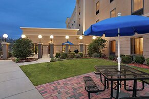 Hampton Inn and Suites Pine Bluff