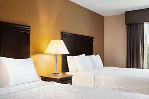 Hampton Inn and Suites Pine Bluff