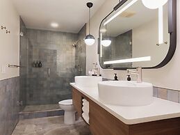 Hotel Indigo Asheville Downtown by IHG