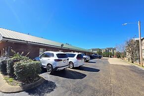 Deerfield Inn by OYO McComb I-55