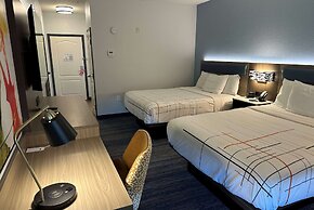 La Quinta Inn & Suites by Wyndham Macon West