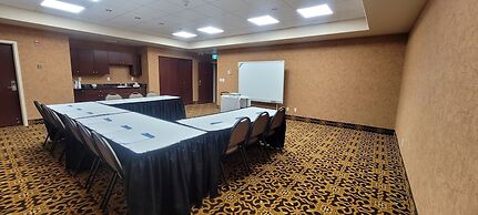 Holiday Inn Express Hotel & Suites WHITECOURT by IHG