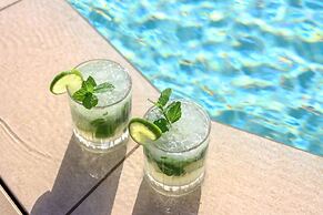 The Views Baia - Adults Only