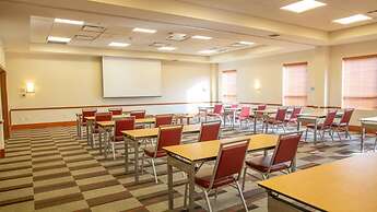 Holiday Inn Express Columbus Airport - Easton by IHG