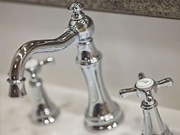 AmishView Inn and Suites