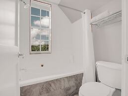 Valentines Resort & Marina