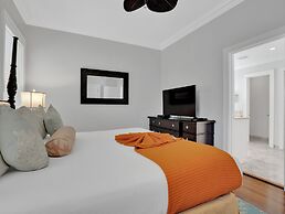 Valentines Resort & Marina