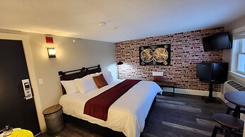 Gunstock Inn & Suites