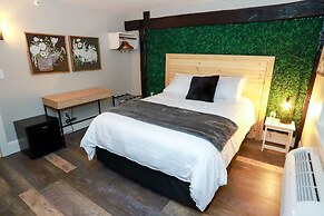 Gunstock Inn & Suites