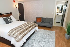 Gunstock Inn & Suites