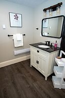 Gunstock Inn & Suites