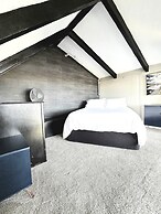 Gunstock Inn & Suites