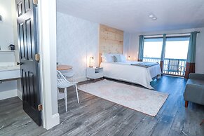 Gunstock Inn & Suites