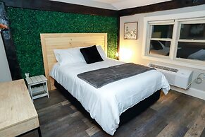 Gunstock Inn & Suites