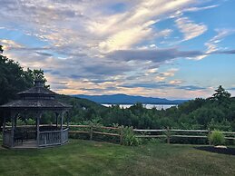 Gunstock Inn & Suites