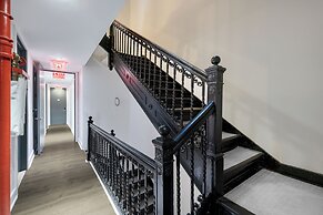 Hotel 27 by LuxUrban