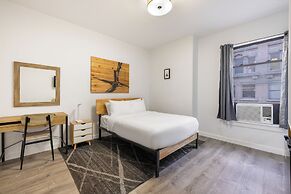 Hotel 27 by LuxUrban