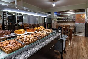 Charm Iguassu Suites Pousada
