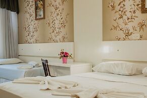 Charm Iguassu Suites Pousada