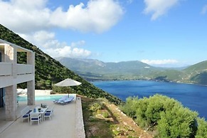 Urania Luxury Villas