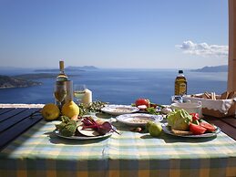 Urania Luxury Villas