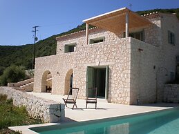 Urania Luxury Villas