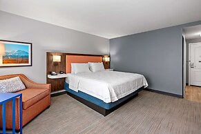 Hampton Inn & Suites Fairbanks