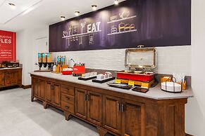 Hampton Inn & Suites Fairbanks