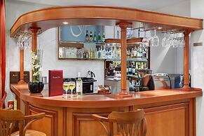 Assambleya Nikitskaya Hotel