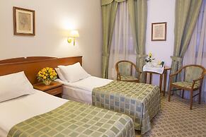 Assambleya Nikitskaya Hotel