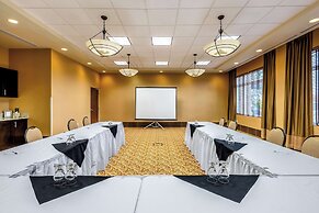 Best Western Sunrise Inn & Suites