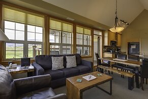 Predator Ridge Resort