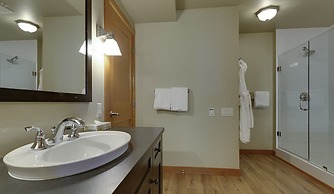 Predator Ridge Resort